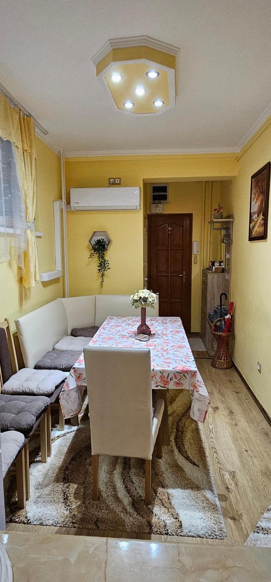 Anna Gyoengye Apartman Debrecen Exterior foto